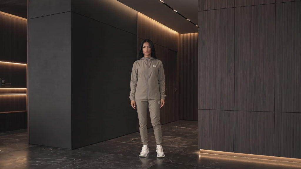 Novélle Reflective Tracksuit – Taupe