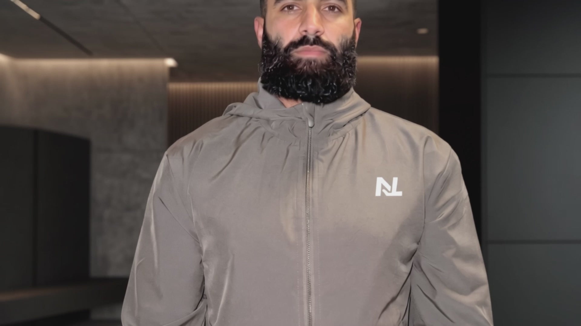 Novélle Reflective Tracksuit – Taupe